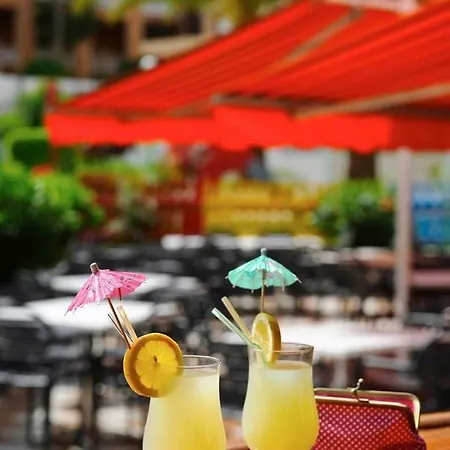 شقة فندقية Compostela Beach 3*